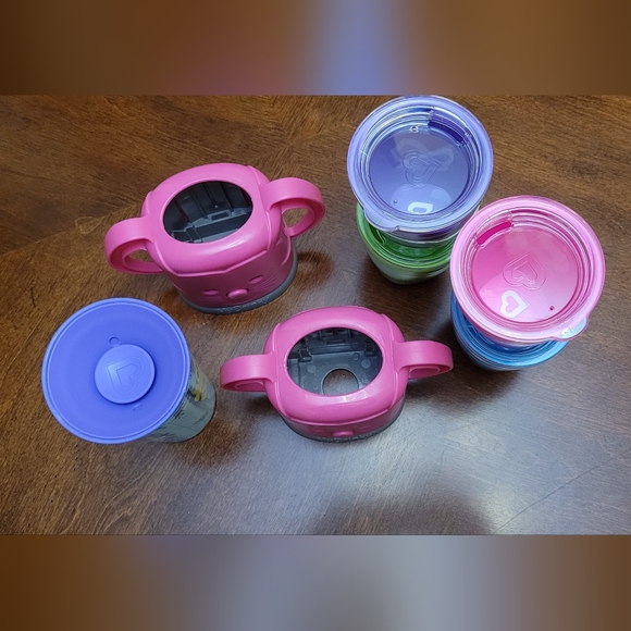 Toddler Bundle, 4 Sippy Cups , 2 Juice Box/Packet Holders and 360 Jungle Cup - Picture 3 of 3